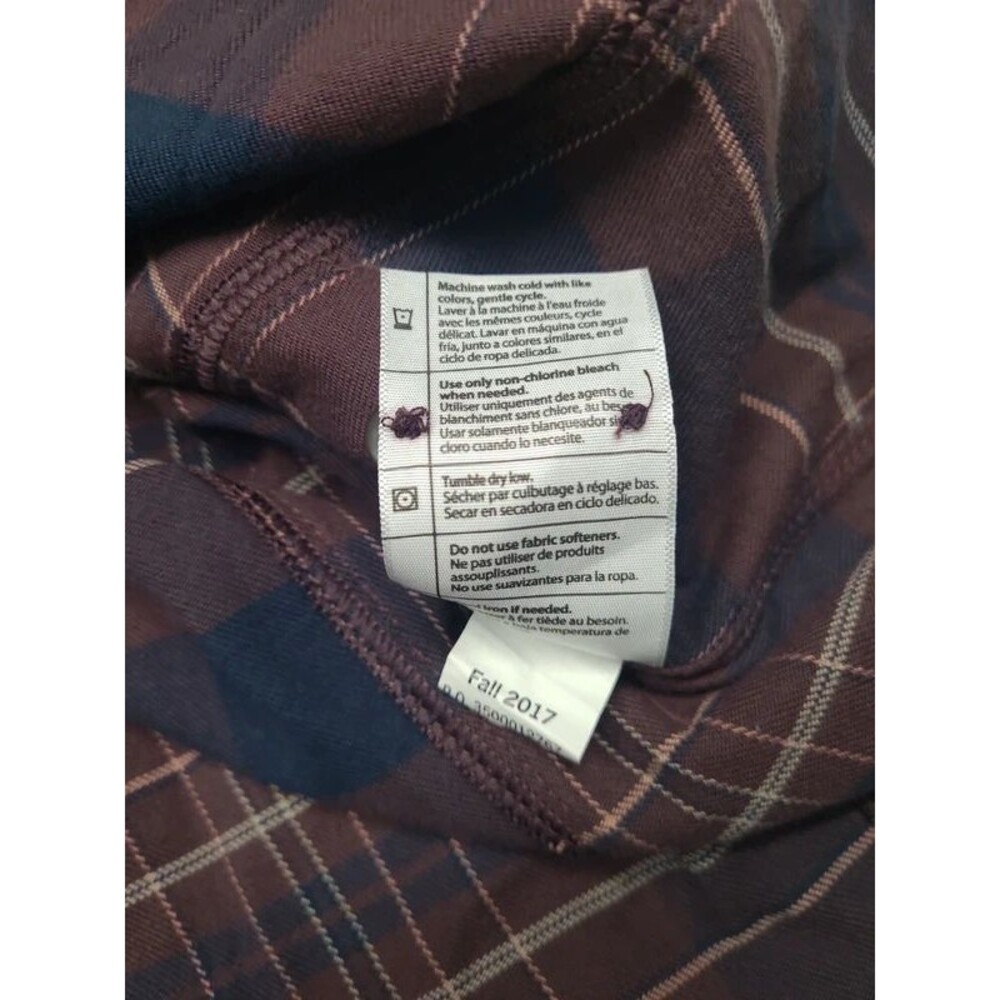 Carhartt Flannel Button Up shirt Women's - Picture 8 of 14